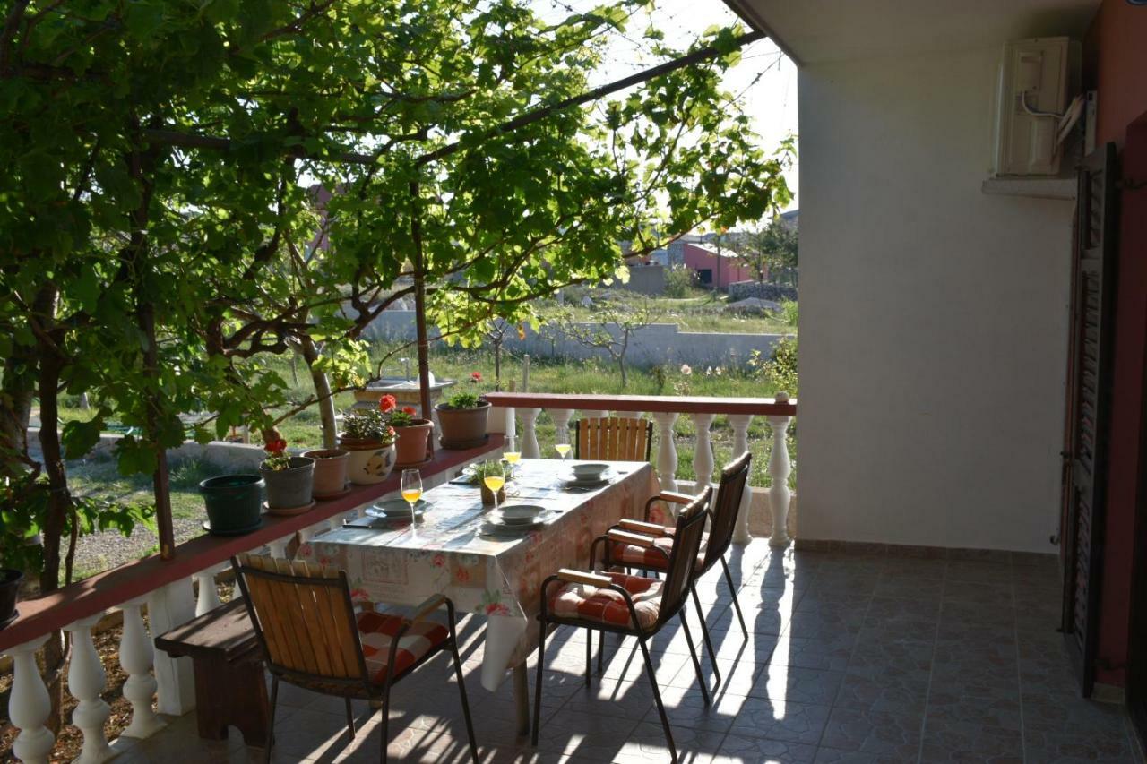 Mauro Apartment Ražanac Екстериор снимка